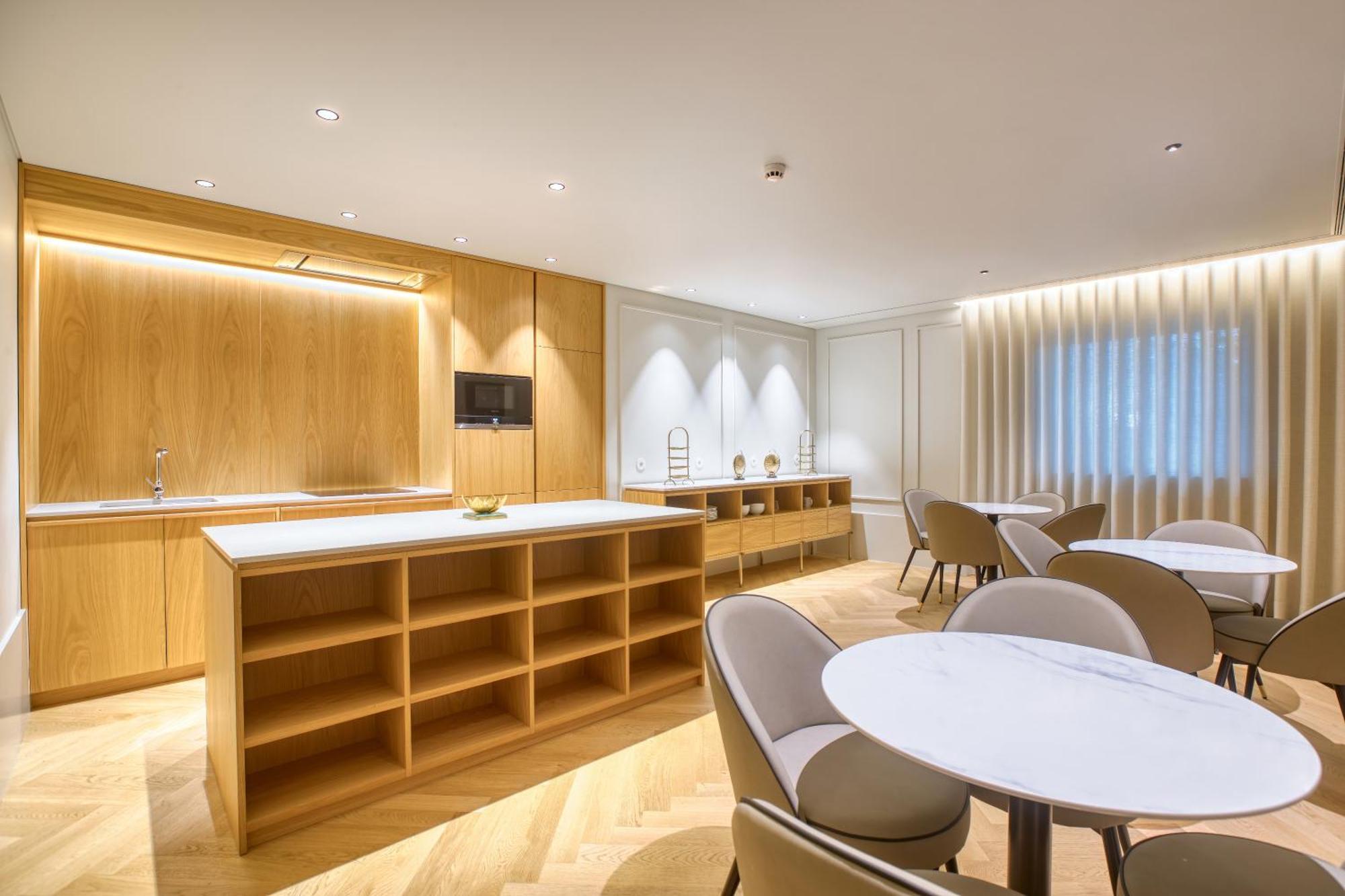 Palatial Suites Брага Екстериор снимка