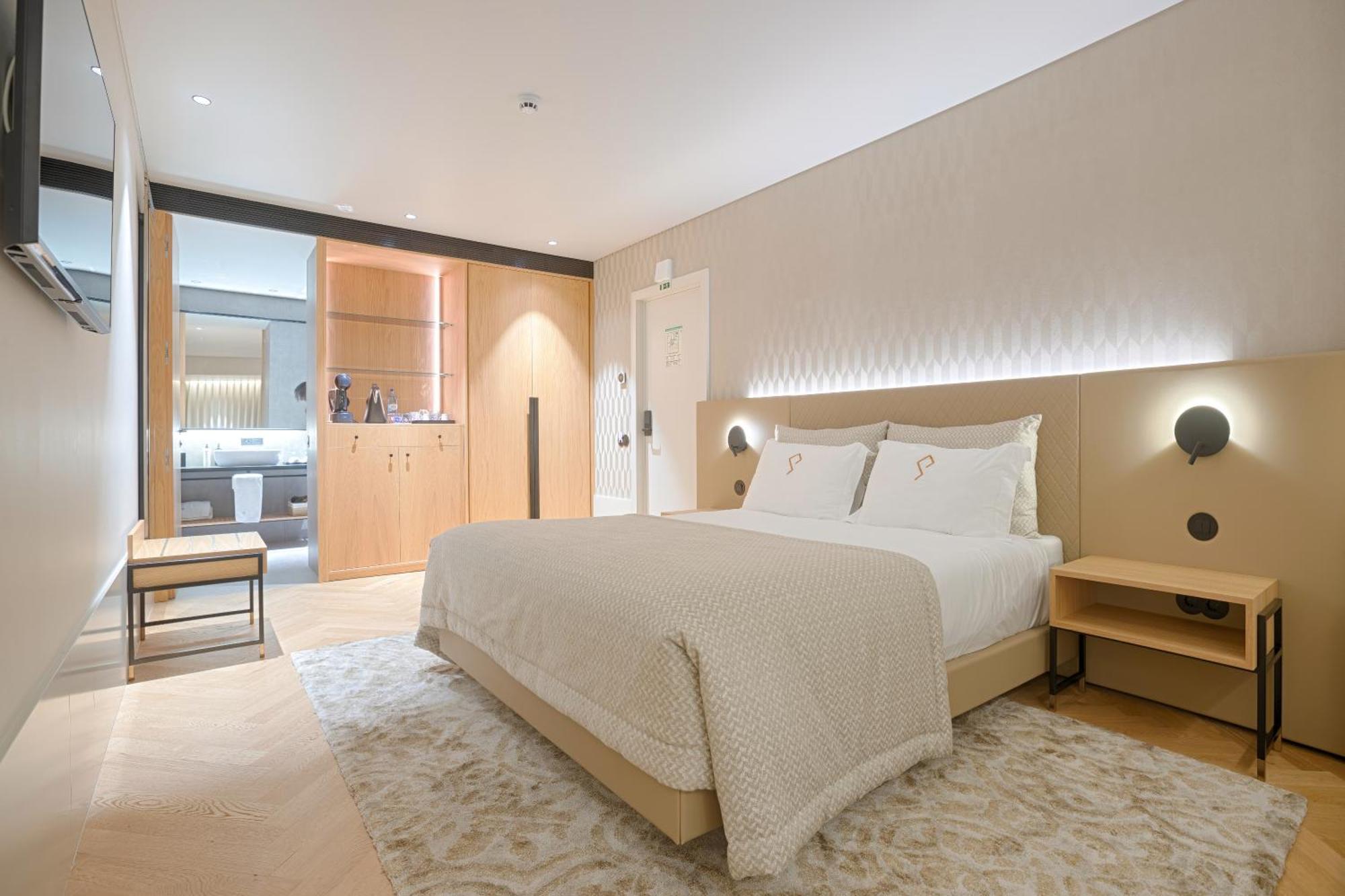 Palatial Suites Брага Екстериор снимка