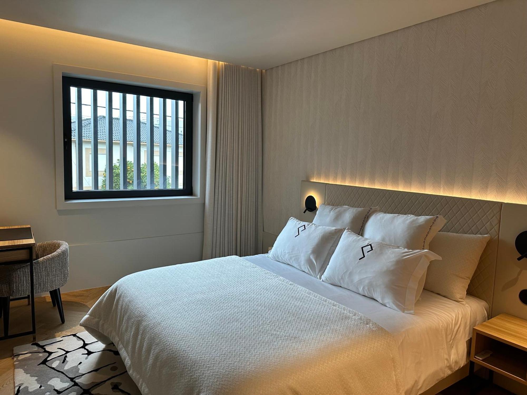 Palatial Suites Брага Екстериор снимка